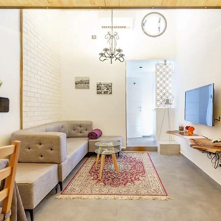 Retro Loft By The Beach★ تل أبيب المظهر الخارجي الصورة